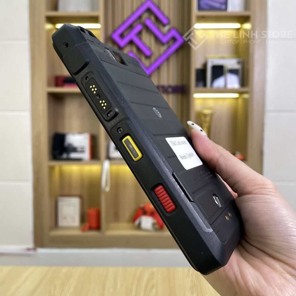 Điện thoại Sonim XP8800 chuẩn IP69 chống va đập của Mỹ | BigBuy360 - bigbuy360.vn