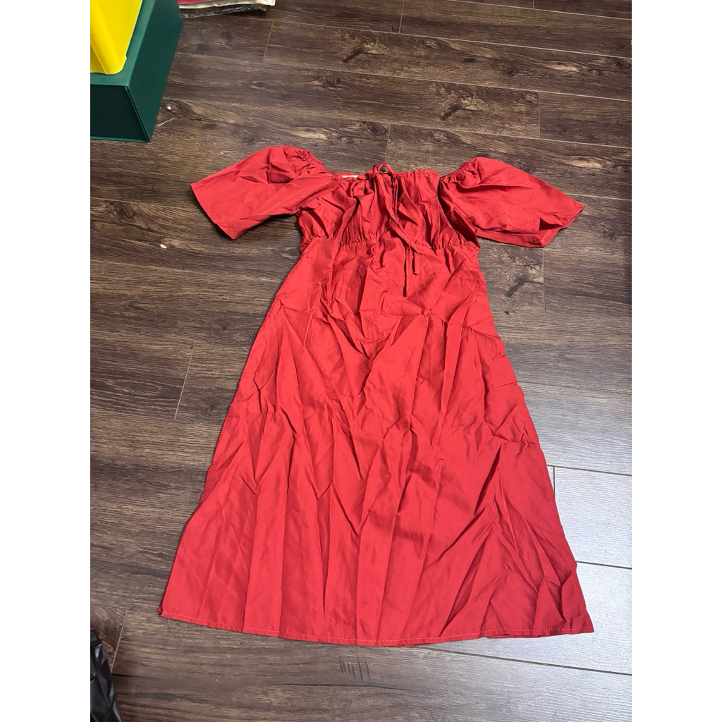 new. đầm xoè cam dưới 52kg. h18