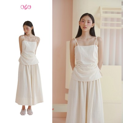 Set OLV áo và chân váy dài thanh lịch Cream Linen Strappy Ruched Dress phù hợp đi chơi đi cà phê