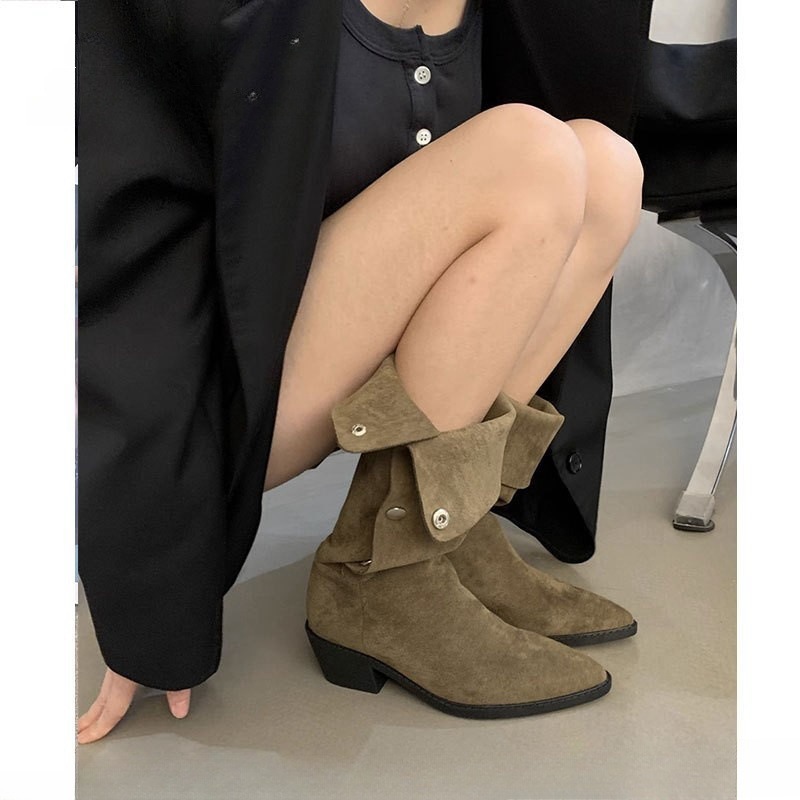 Giày Boot nữ Mũi nhọn Cổ chùng Đế cao Da lộn Phong cách Cao bồi Cá tính Boot da lộn nữ Mũi nhọn Mang