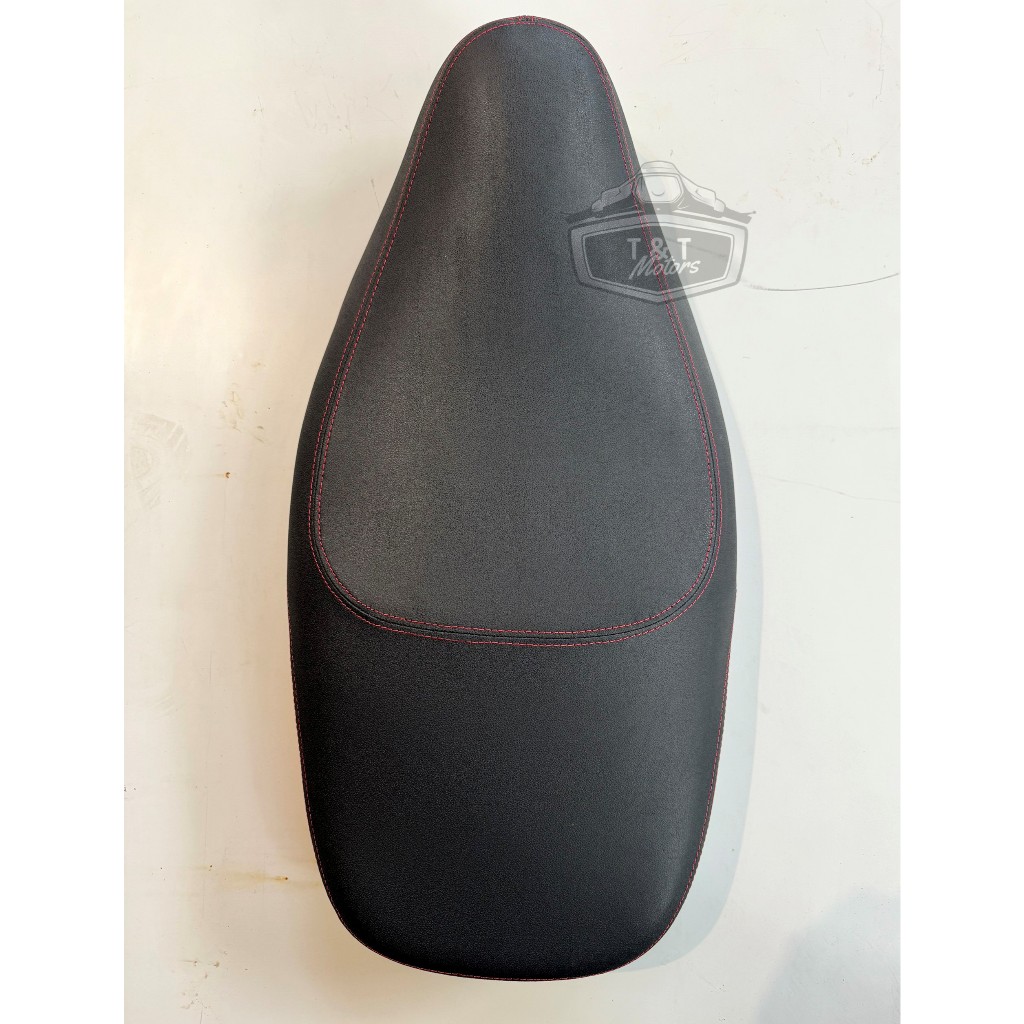 Yên xe Vespa Lx ( màu đen) ; Yên xe Vespa LXV ( màu vàng )