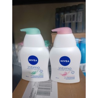 Dung dịch vệ sinh phụ nữ Nivea intimo 250ml
