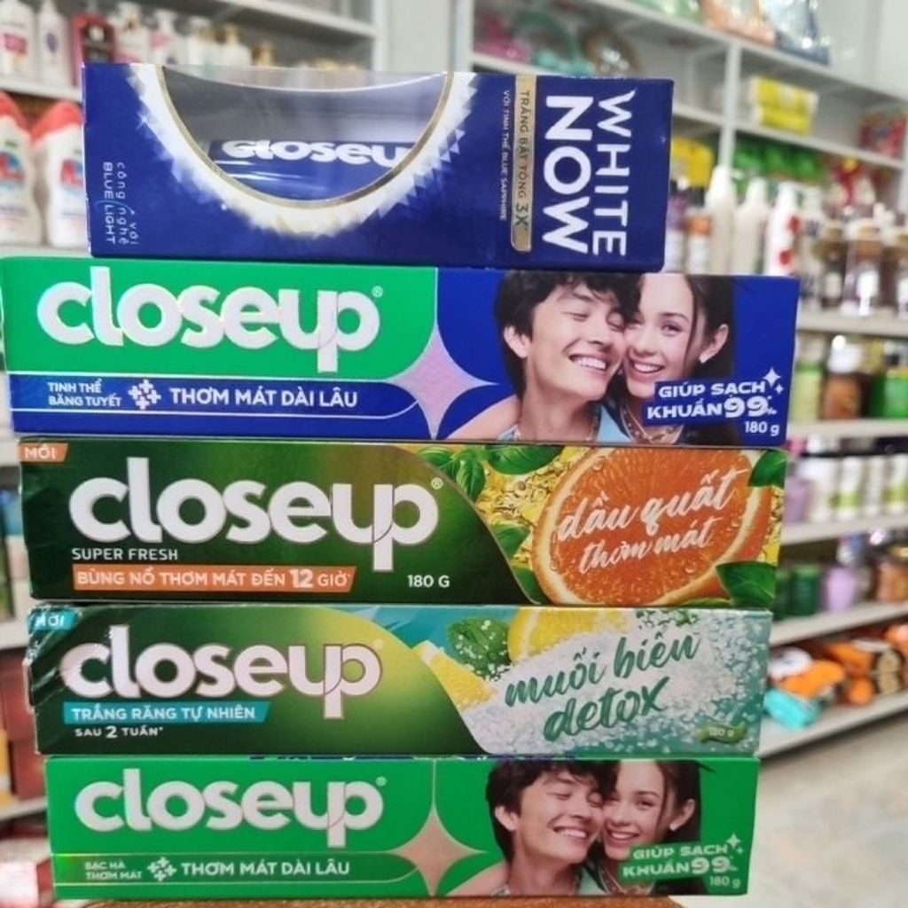 Kem đánh răng Closeup