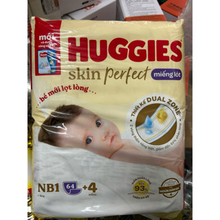  miếng lót sơ sinh lọt lòng huggies newborn 1 bịch 64 miếng 