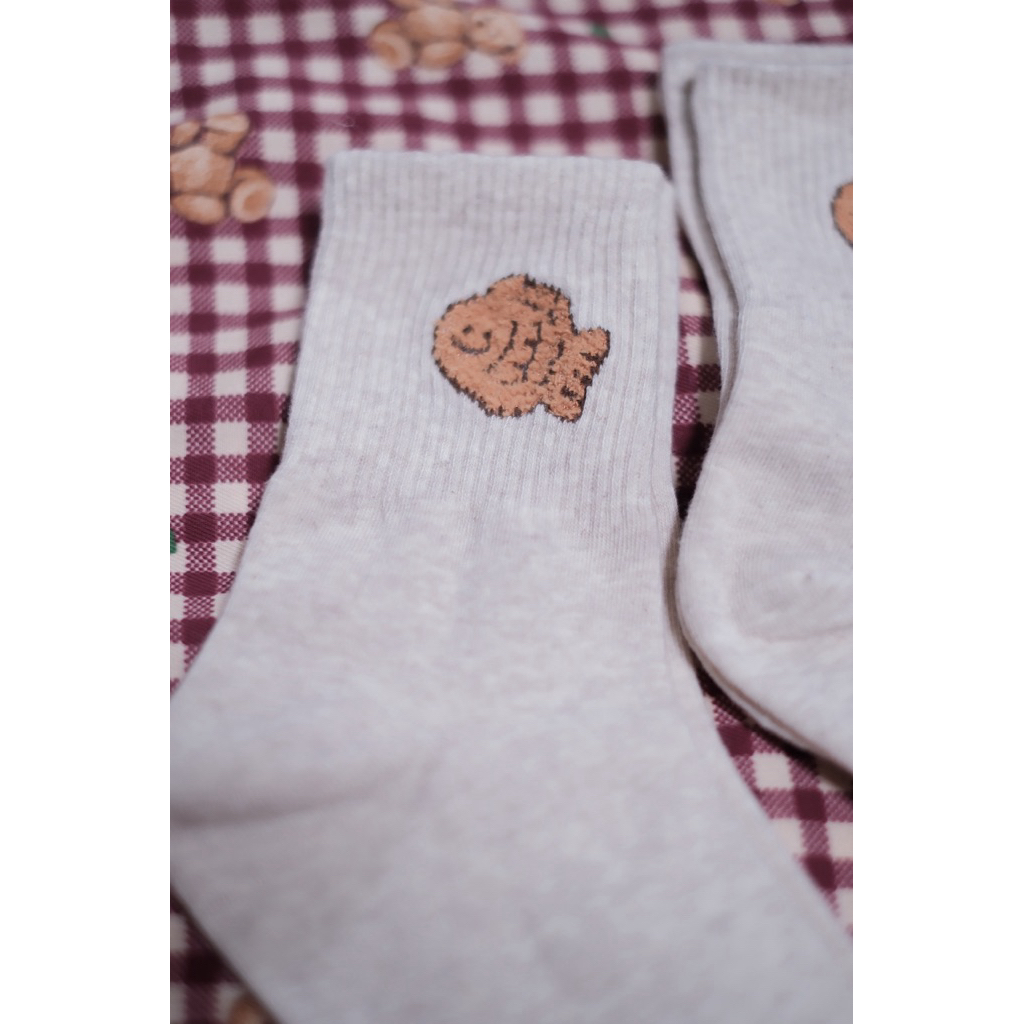 Tất vớ cao cổ be bánh cá Teriyaki Made in Korea