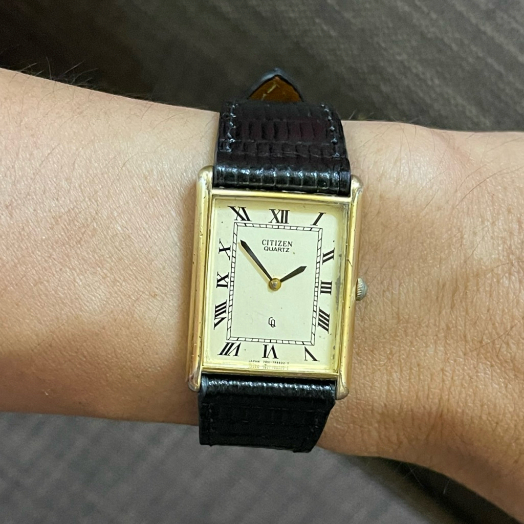 Đồng hồ tank nam la mã hiệu CITIZEN Vintage, bọc vàng gold [2HAND]