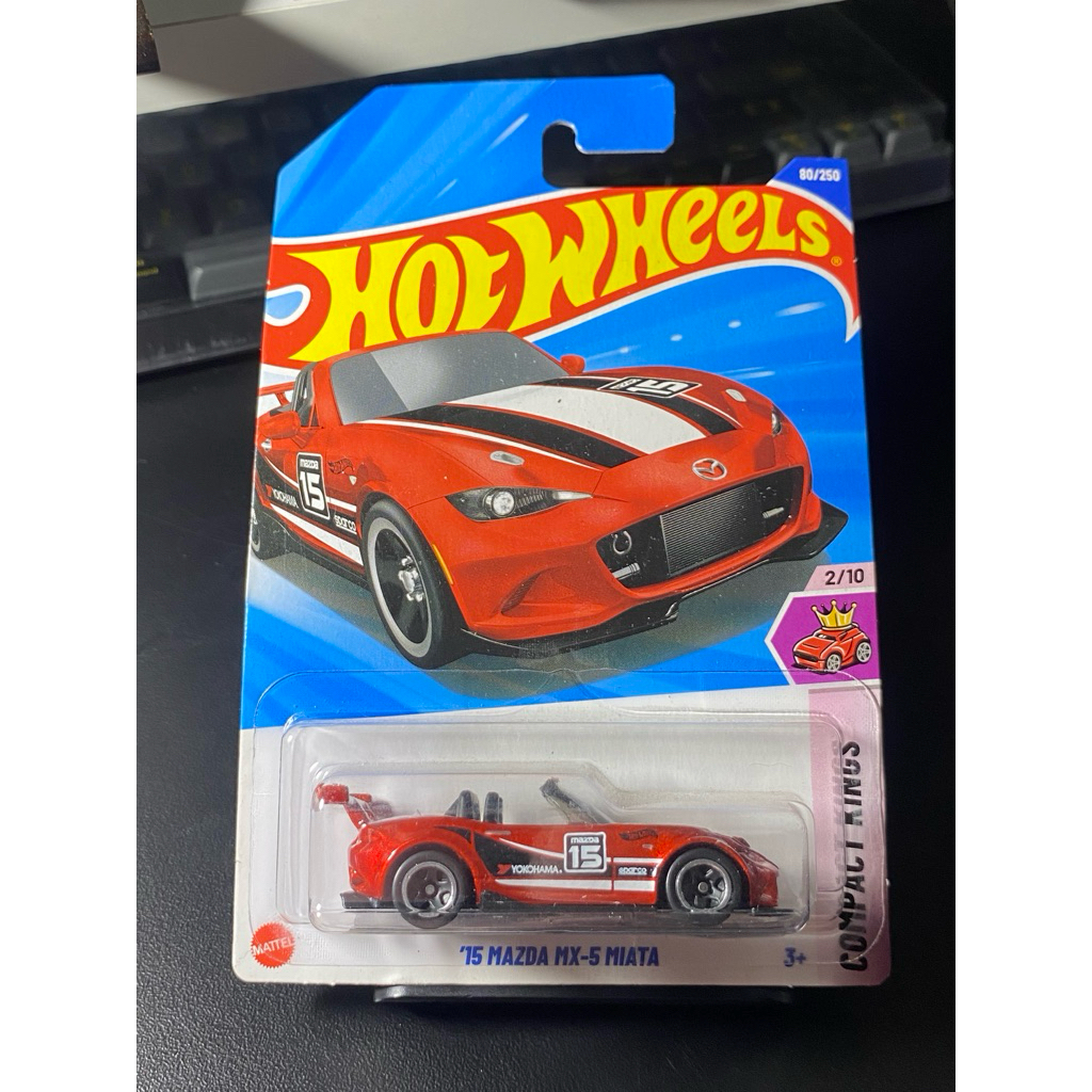 Mô hình xe Hotwheels ‘15 MAZDA MX-5 MIATA