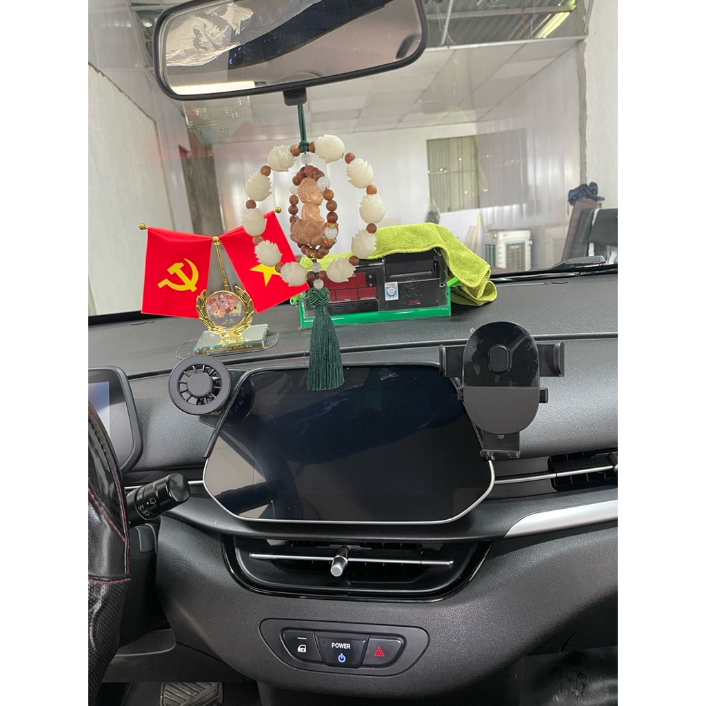 giá đỡ điện thoại vf5