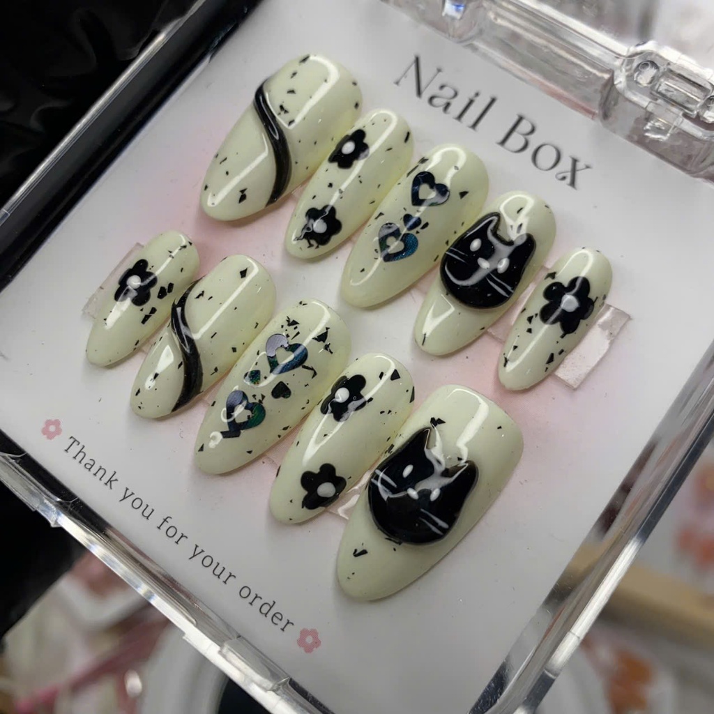 Nail Box Hot Trend 2025 - Đa Dạng Mẫu Mã Nude, Đỏ, Trắng, Đính Đá, Nơ, Họa Tiết Xinh Xắn Móng Giả | BigBuy360 - bigbuy360.vn