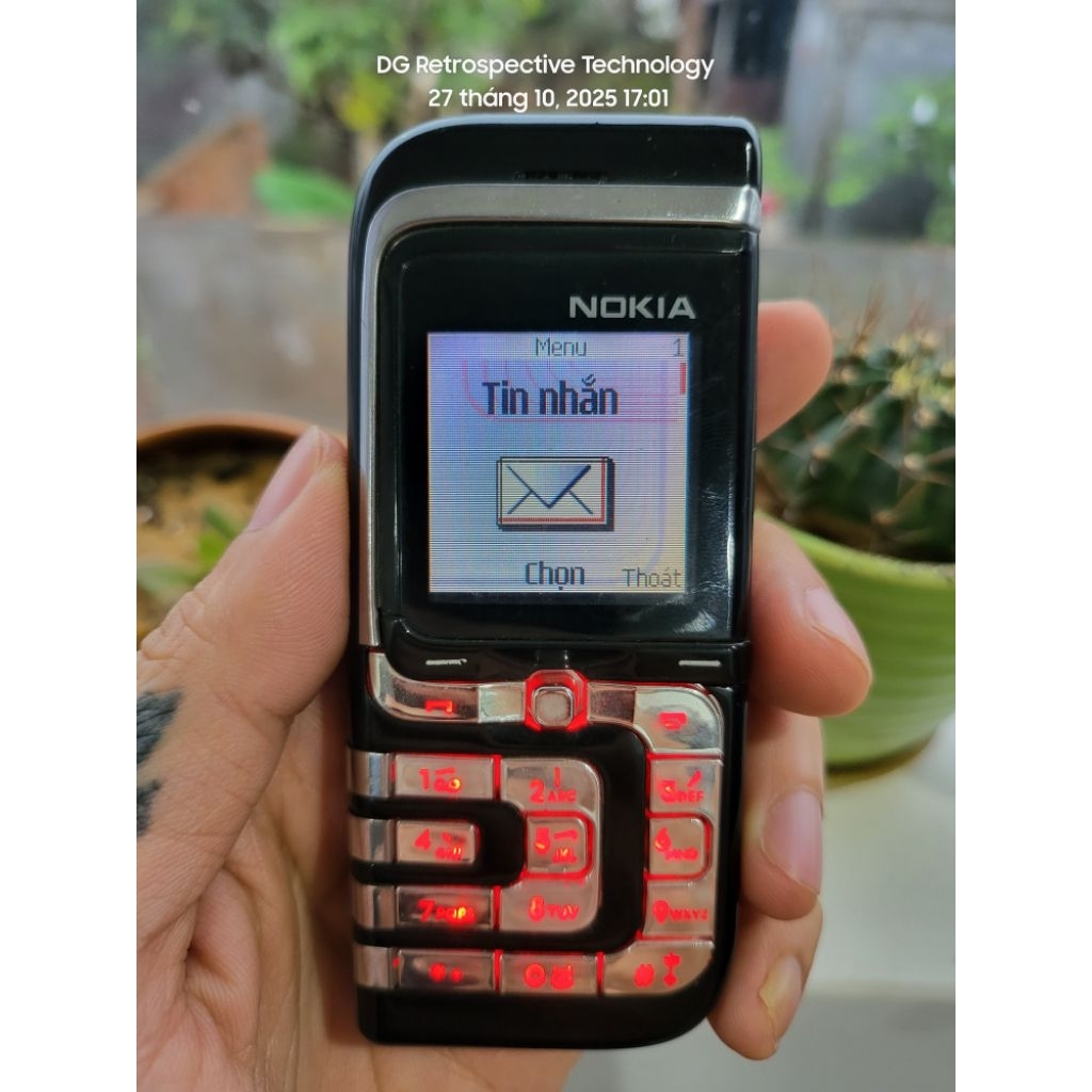 điện thoại cổ Nokia 7260 chiếc lá nhỏ