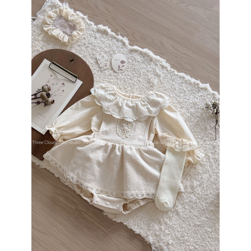 bodysuit cho bé gái, romper xinh xắn cho bé, set váy yếm cho bé gái, bodysuit 2 chi tiết trắng be ch