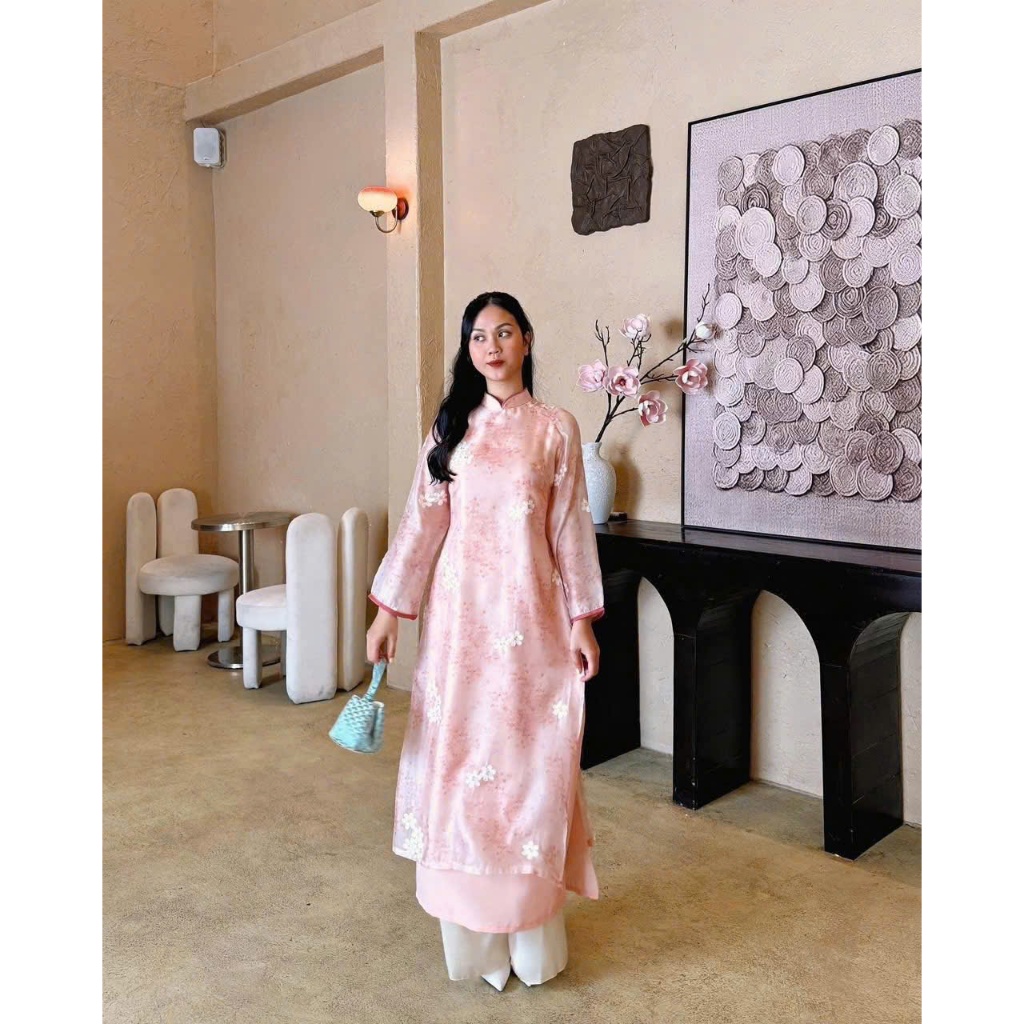 Áo Dài Gấm Dáng Xuông TÂM GIAO Dáng Xuông Đính Hoa Hottrend 2025 - Áo Dài Hiểu Khanh C41