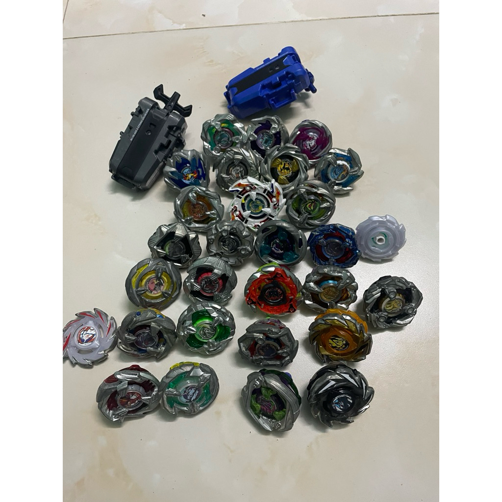 Set Con Quay Beyblade X Flame Gồm 28 Con Fake Kèm 1 Launcher Real Và 1 Fake