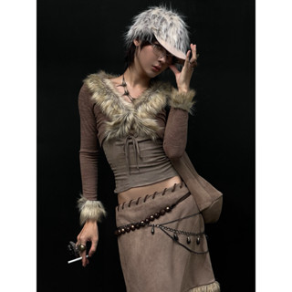  Áo khoác ngắn phối lông INTO.EIGHT thiết kế  TAWN TOP  