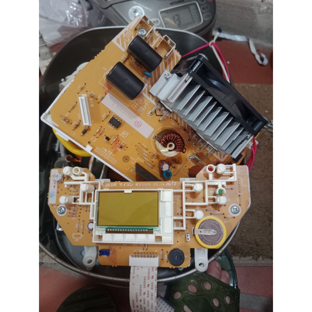 Pin 3v chân nằm và cáp 16 chân dài 20cm ngang 2,2cm của nồi cơm điện tiger JKW-A