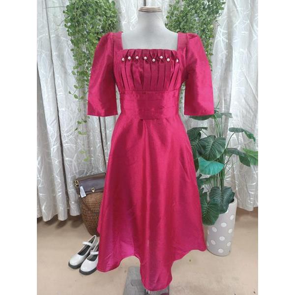 GIIAN thanh lý - Đầm cổ vuông đính ngọc bymo - Size L