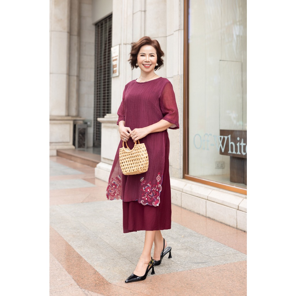 M COLLECTION | Váy Đầm Nữ Trung Niên Tặng Mẹ Suông Vải Tơ Xốp 2 Tà Tay Lỡ Thêu Hoa Đi Tiệc D12311 | BigBuy360 - bigbuy360.vn