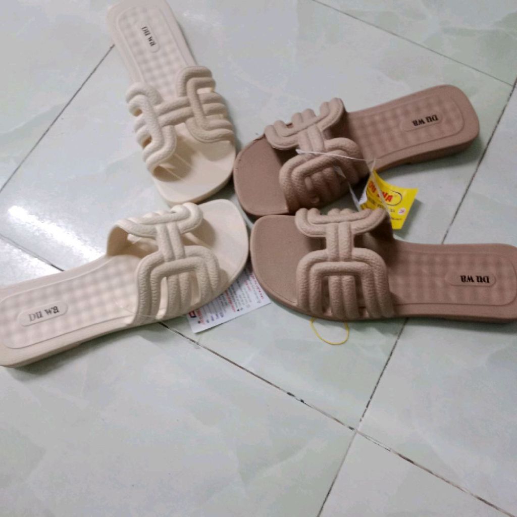 dép bảng Chử H  dành cho nữ mang êm chân chóng trơn trượt thoải mái