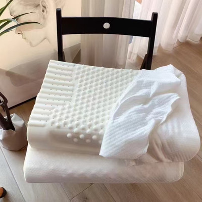 Gối cao su non thiên nhiên massage , gối cao su có lỗ thông hơi ,gối công thái học giúp ngủ ngon,lưu thông máu 40x60