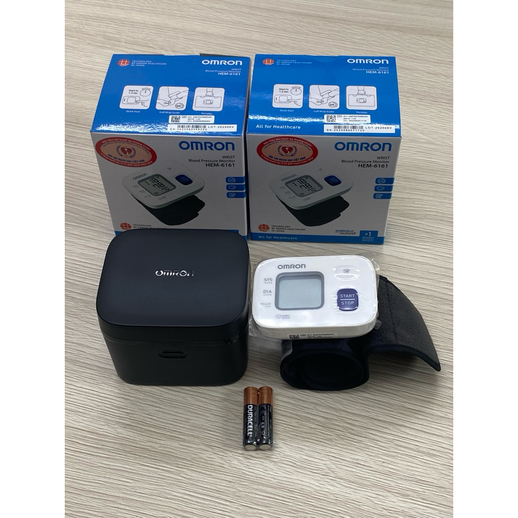 Máy đo huyết áp cổ tay tự động Omron HEM-6161