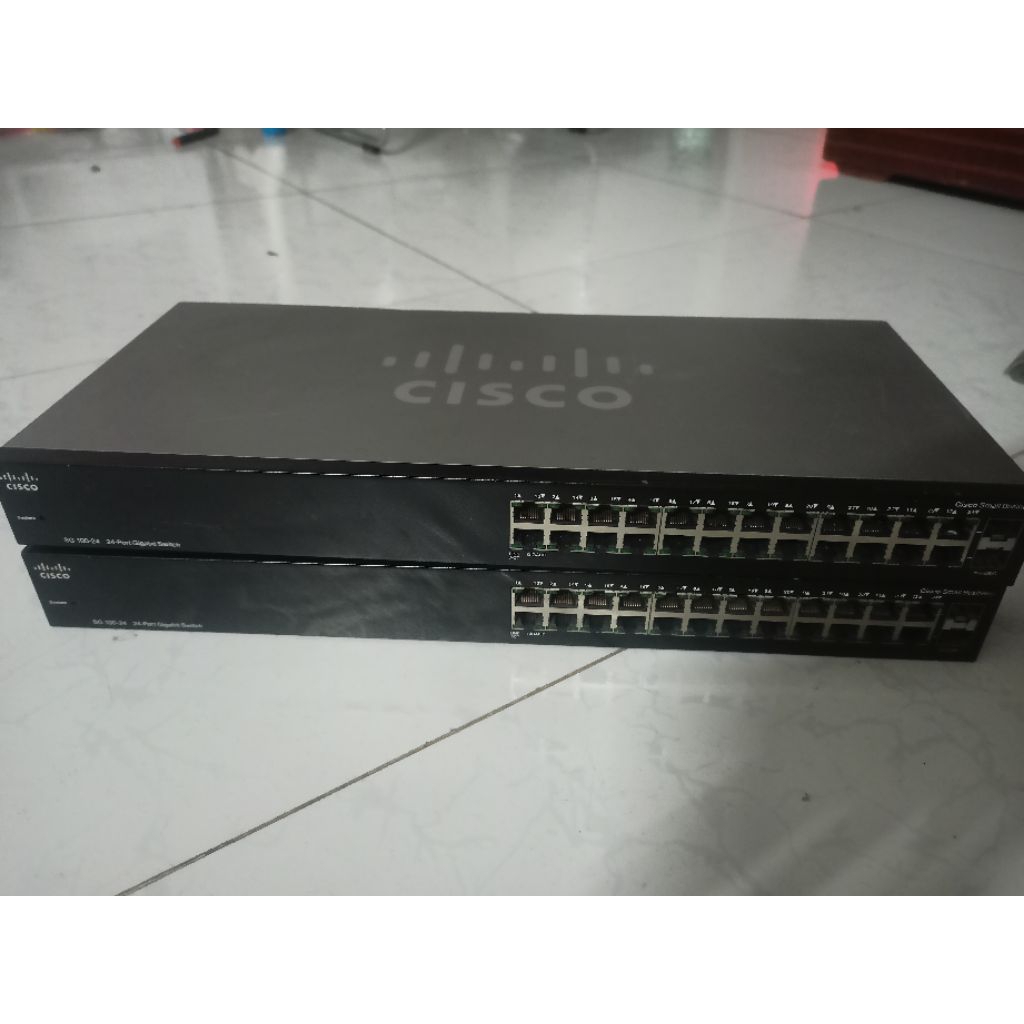 Switch Cisco 24p 1gb full cổng ok