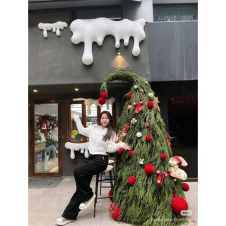 Cụm lá rủ tùng kim, dài 1,5 met- trang trí noel, sự kiện tiệc cưới siêu đẹp.