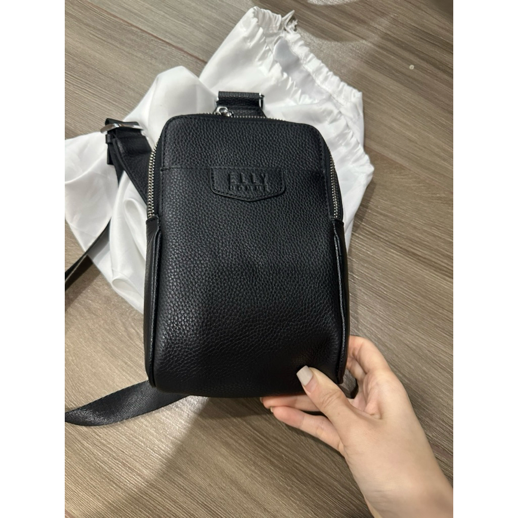 Thanh lý túi đeo chéo nam Elly