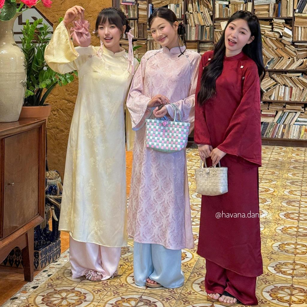 (HAVANA) CÓ BIGSIZE - Áo dài lụa DU MIÊN in vân hoa 3D phối cúc cách điệu hoa mai kèm quần Satin AD208 | BigBuy360 - bigbuy360.vn