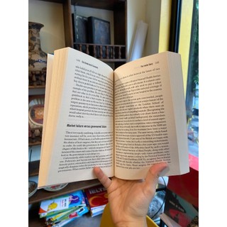 Sách - The Undercover Economist by Tim Harford | Economics & Business / Nonfiction / Ngoại văn