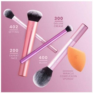 Bộ cọ trang điểm 4 cây kèm 1 mút (Everyday Essentials Kit with 1 Miracle) Real Techniques