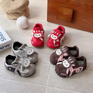 Sz23-34 [+VỚ] Giày thể thao cho bé trai/ gái thiết kế hoạt hình dễ thương, chất da mềm, đế cao su nhẹ, khoá dán 2000
