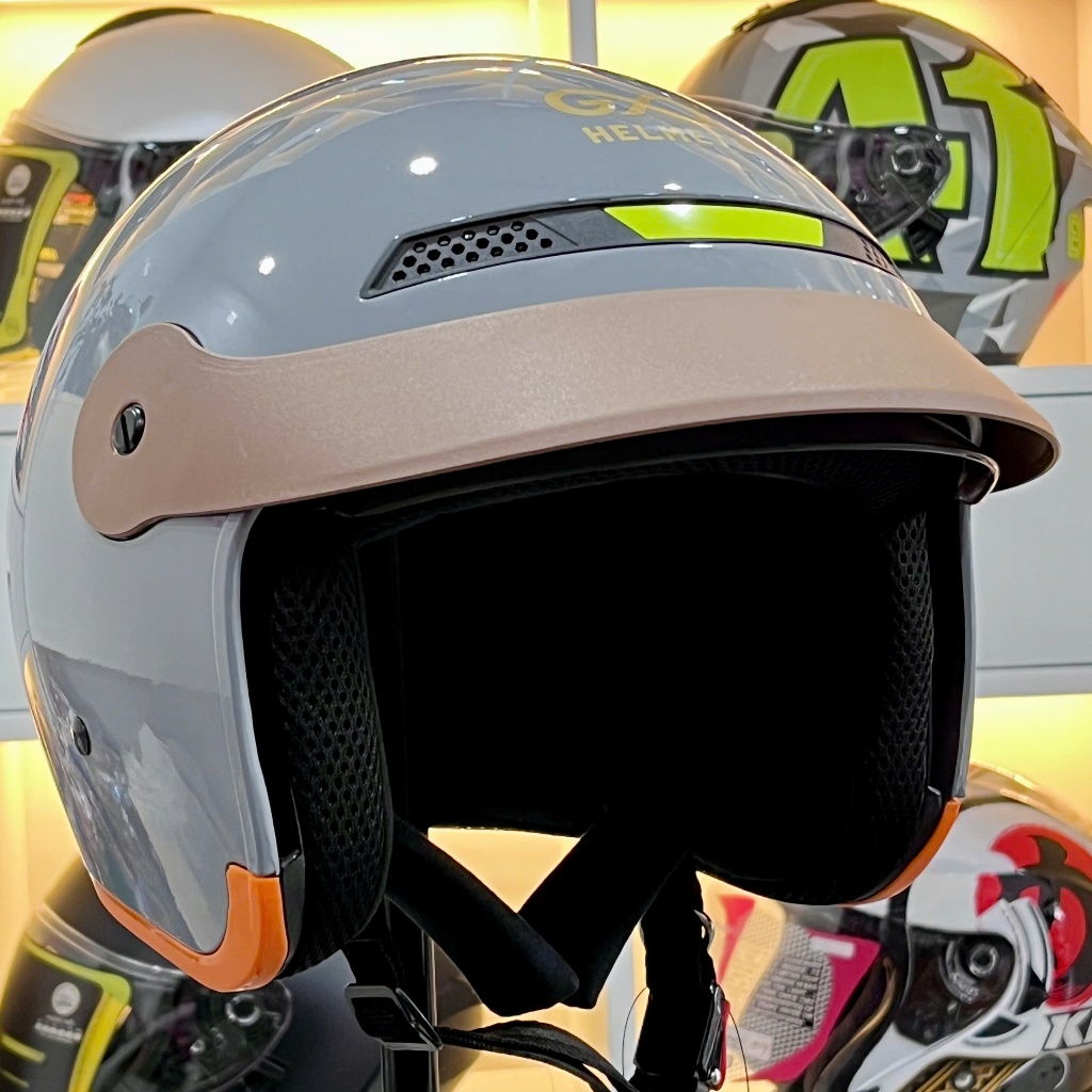 Mũ Bảo Hiểm GXT GX139 3/4 Màu Xám Xi Măng Kính Âm Chống Chói – Có Lưỡi Trai Nâu, Chính Hãng