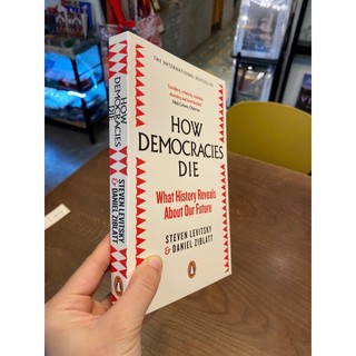 Sách - How Democracies Die by Steven Levitsky | History / Politics Nonfiction / Ngoại văn Nhập khẩu