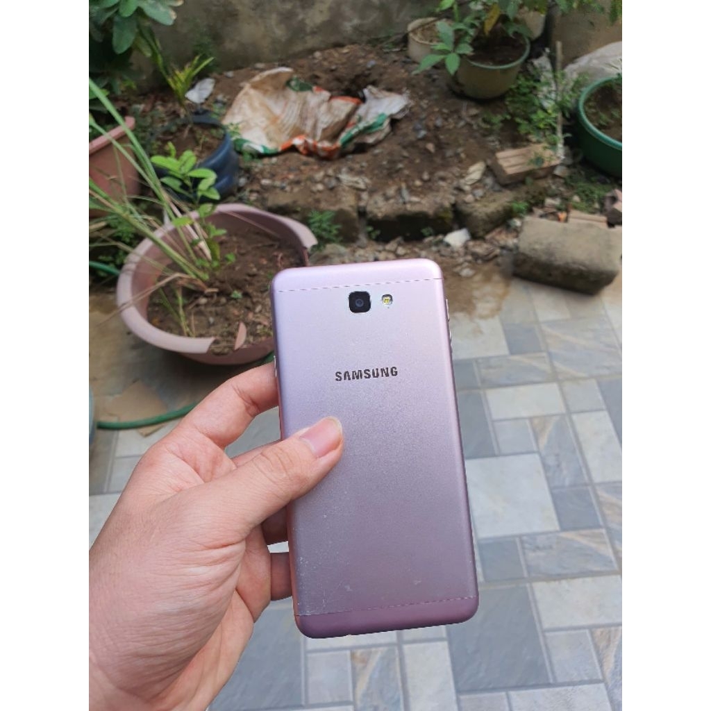 Cụm xác J7 prime 32Gb Hư màn hình không mật khẩu