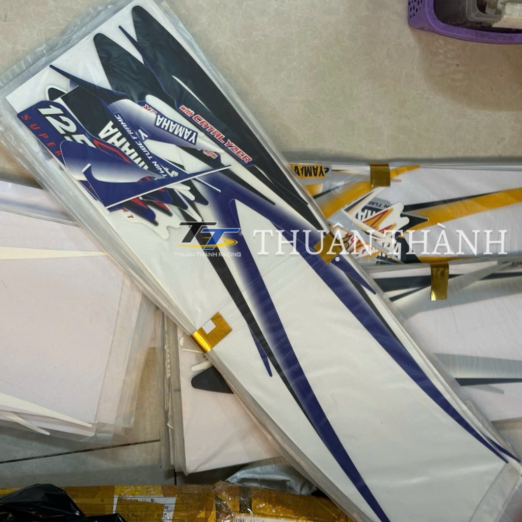 Tem Yaz đời thấp ( Xanh trắng ) . Yaz125 - Tem 3 lớp