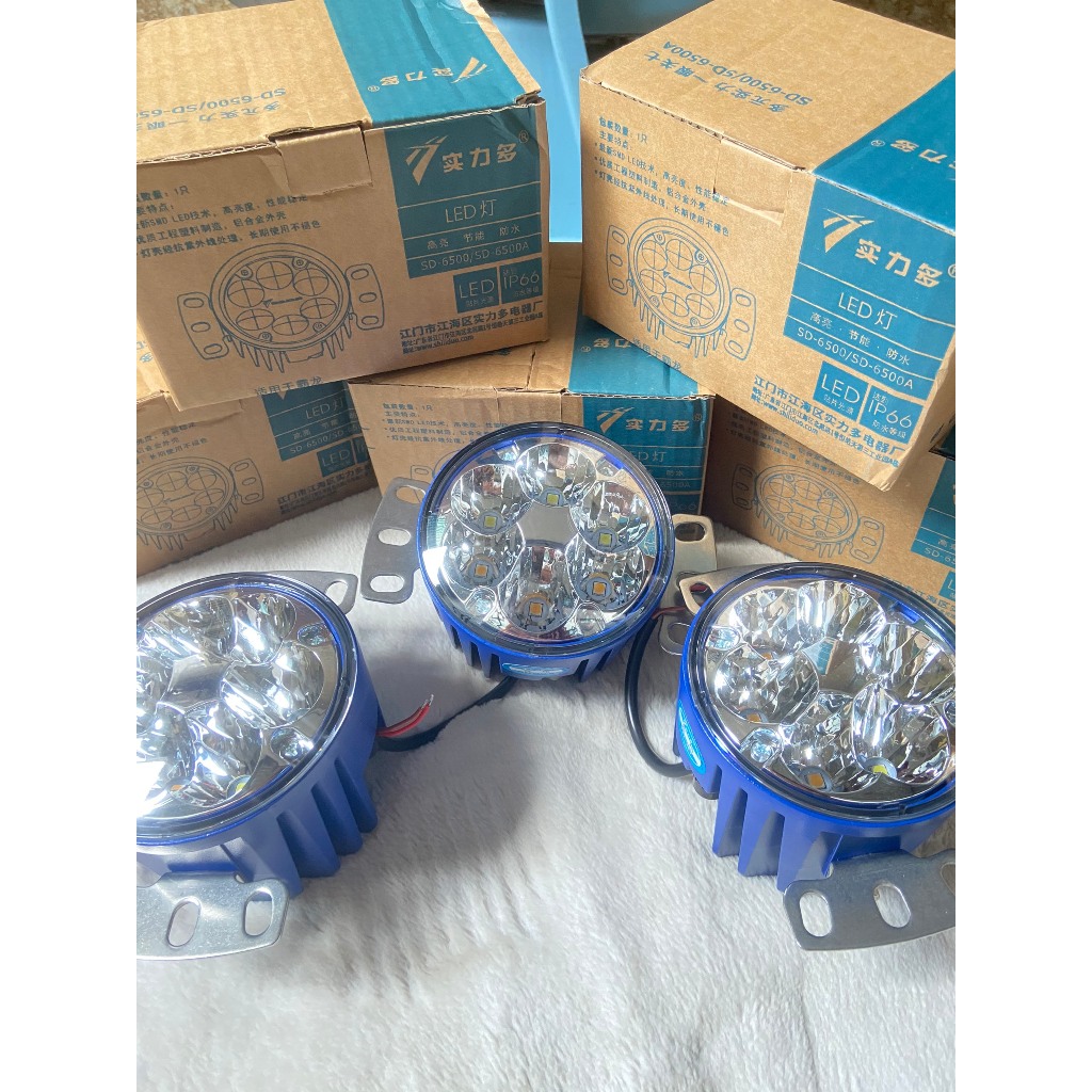 Đèn led gầm xe tải Trung Quốc. Đèn gầm Cheng Long SD6500A trắng sâu điện 12v và 24v dùng chung (1 ch