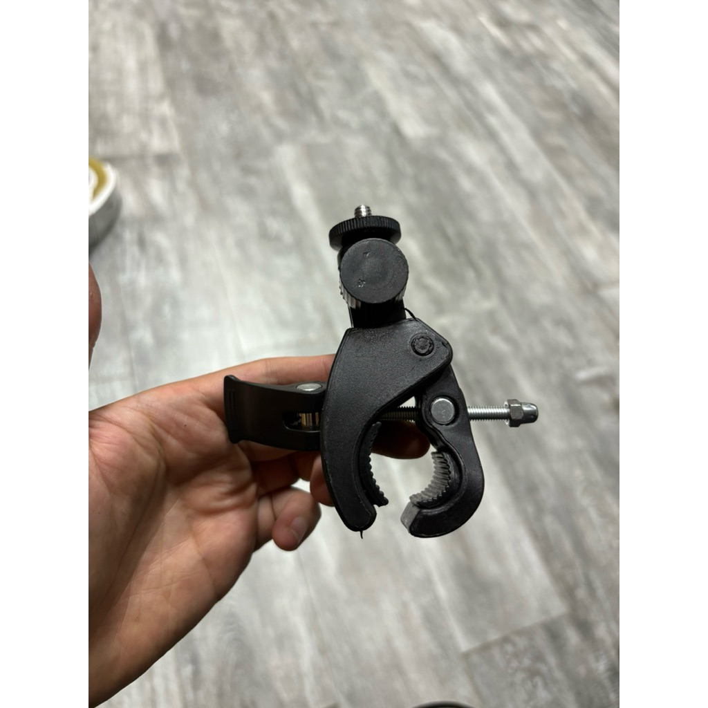 Ngàm Kẹp Chân Đèn Ốc 1/4 Cho Máy Ảnh DSLR/Màn Hình Rời/Đèn LED/ action cam/ gopro/dji go ...