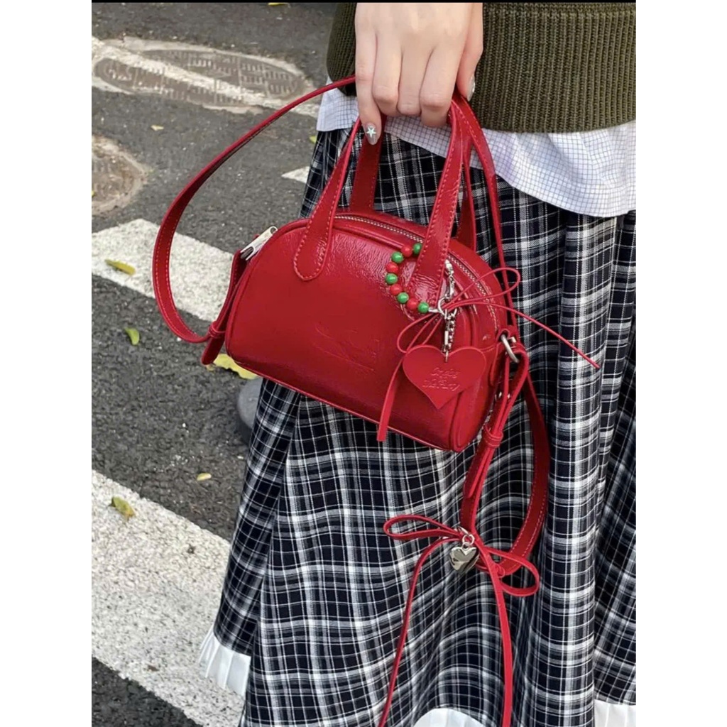 (Auth) Túi Crying Center Boston Đỏ Charm - Chính hãng