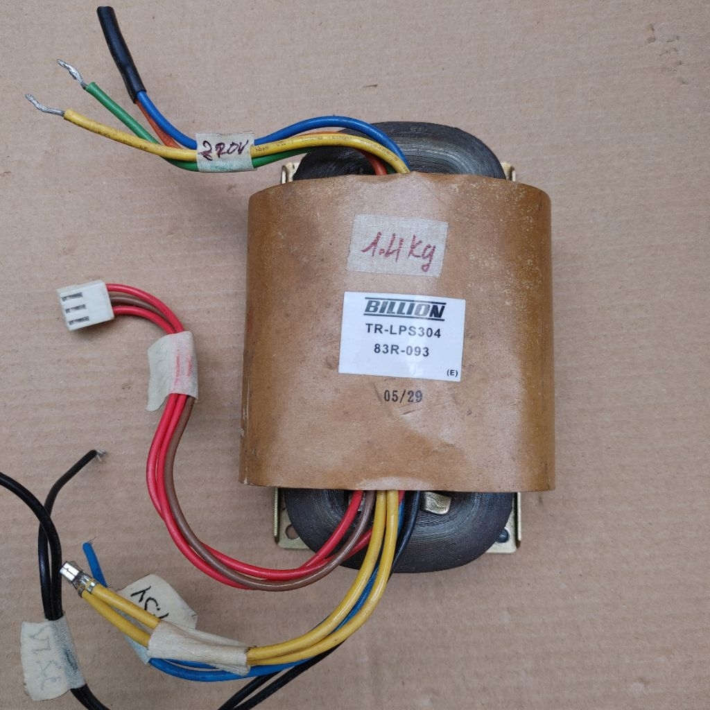 Biến áp Rcore, R core vào 110-220V, ra 8V, 16V x2, 37V x2 tháo máy