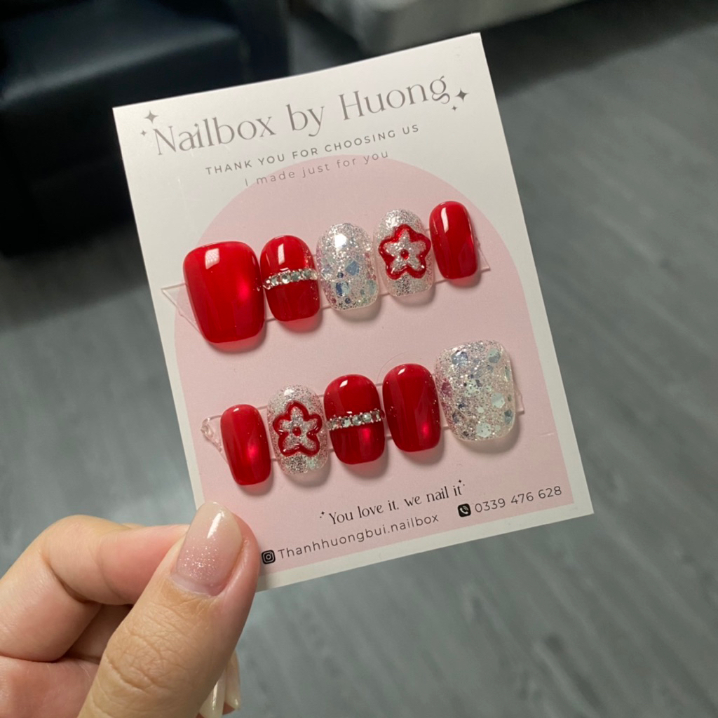 Nail mắt mèo đỏ tươi, nail Tết