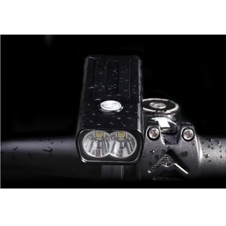 Đèn pin siêu sáng loại 6h T6 2 bóng chất liệu nhôm sạc USB