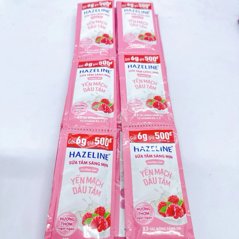 Dây sữa tắm dưỡng thể Hazeline Yến Mạch Dâu Tằm, Sữa Ong Chúa Hoa Ly 12 gói