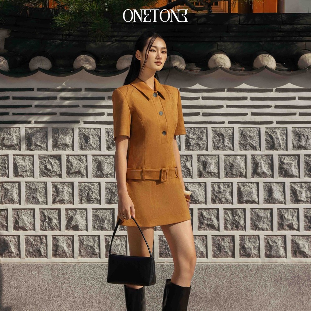 Váy liền Onetone dáng ngắn da lộn phối dây đai hiện đại Uvar