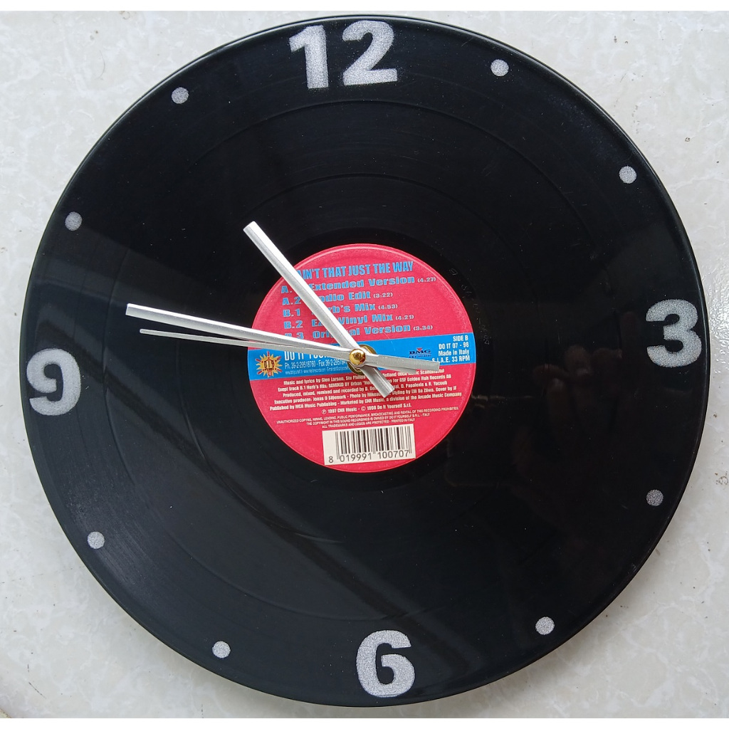 Đồng hồ treo tường decor 30cm chế tác thủ công từ đĩa than vinyl. Đồng hồ decor treo tường đẹp đậm c