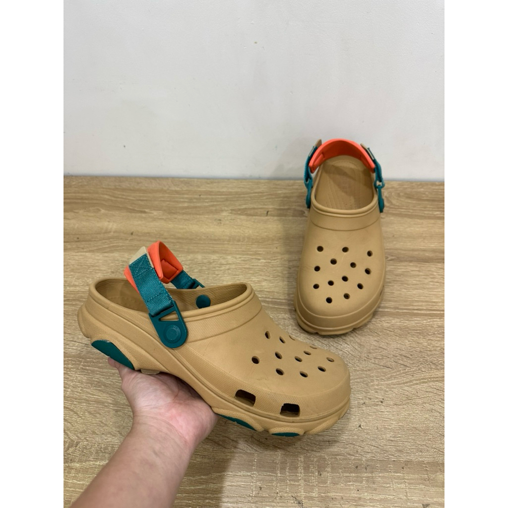 sục crocs 2hand size M9-42/43 độ mới cao hình chụp thật