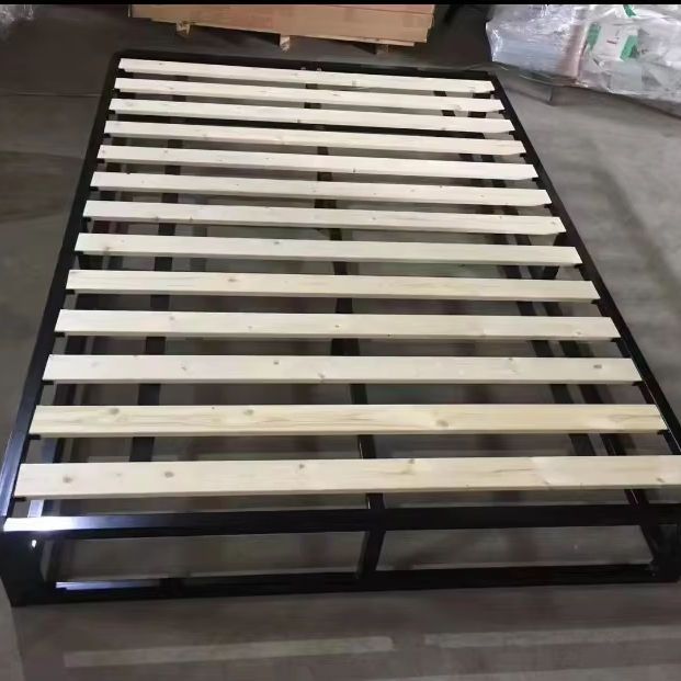 Giường Pallet Khung Sắt Dát Gỗ 1m6x2m: Giải Pháp Nổi Bật Cho Không Gian Ngủ Hiện Đại