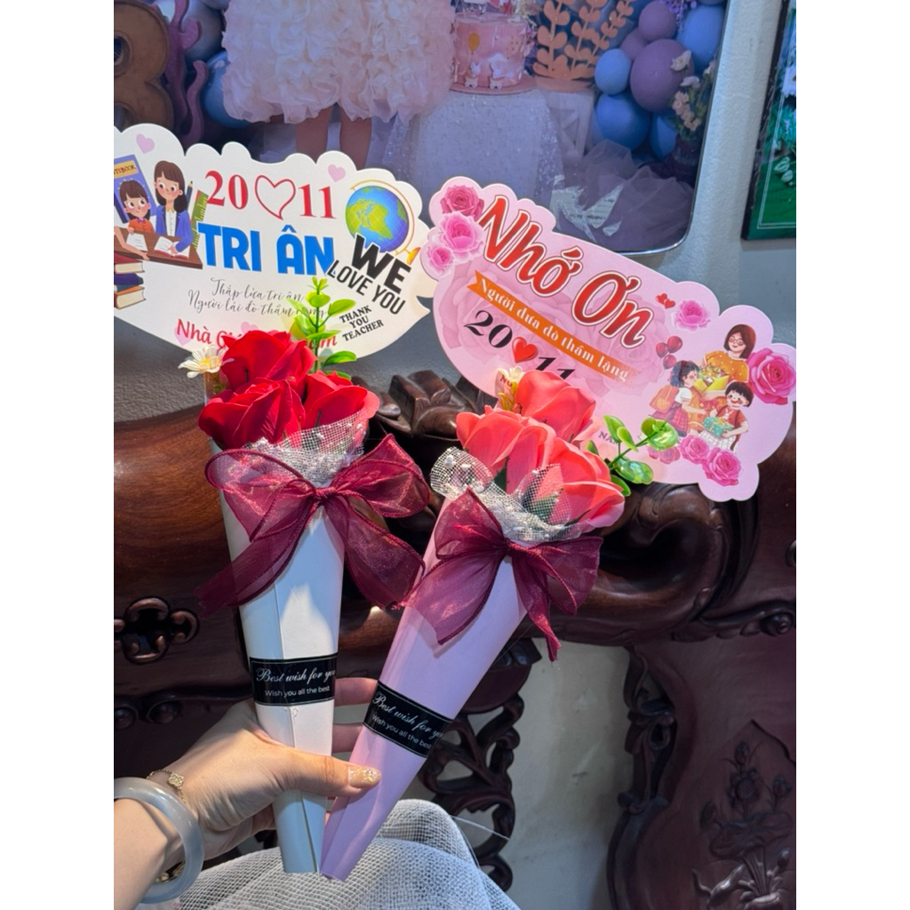 Hoa sáp bó 3 bông ốc quế tri ân 20-11 ( ảnh thật shop chụp)