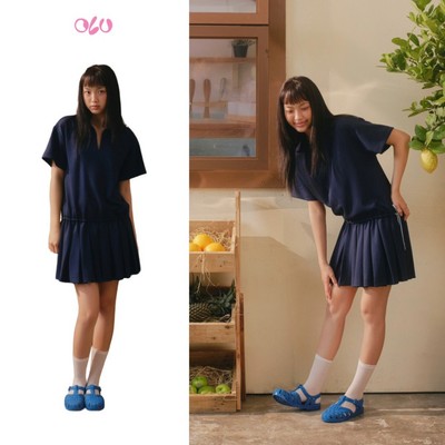 Đầm suông OLV liền cổ V năng động Navy V Neck Pleated Mini Set phù hợp đi chơi đi làm