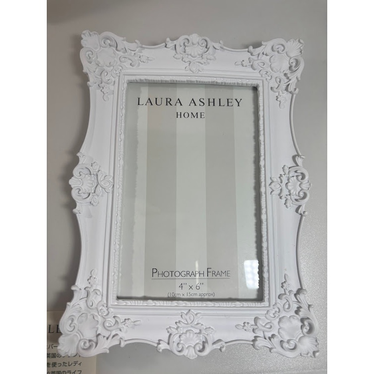 LAURA ASHLEY Photo Frame 4"×6" Size Acrylic Front Panel Victorian design New