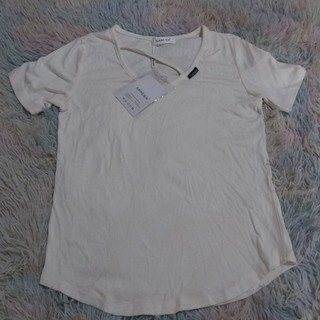áo thun nữ nhiều mẫu mã Kiểu dáng,nhiều size.  New.   M39